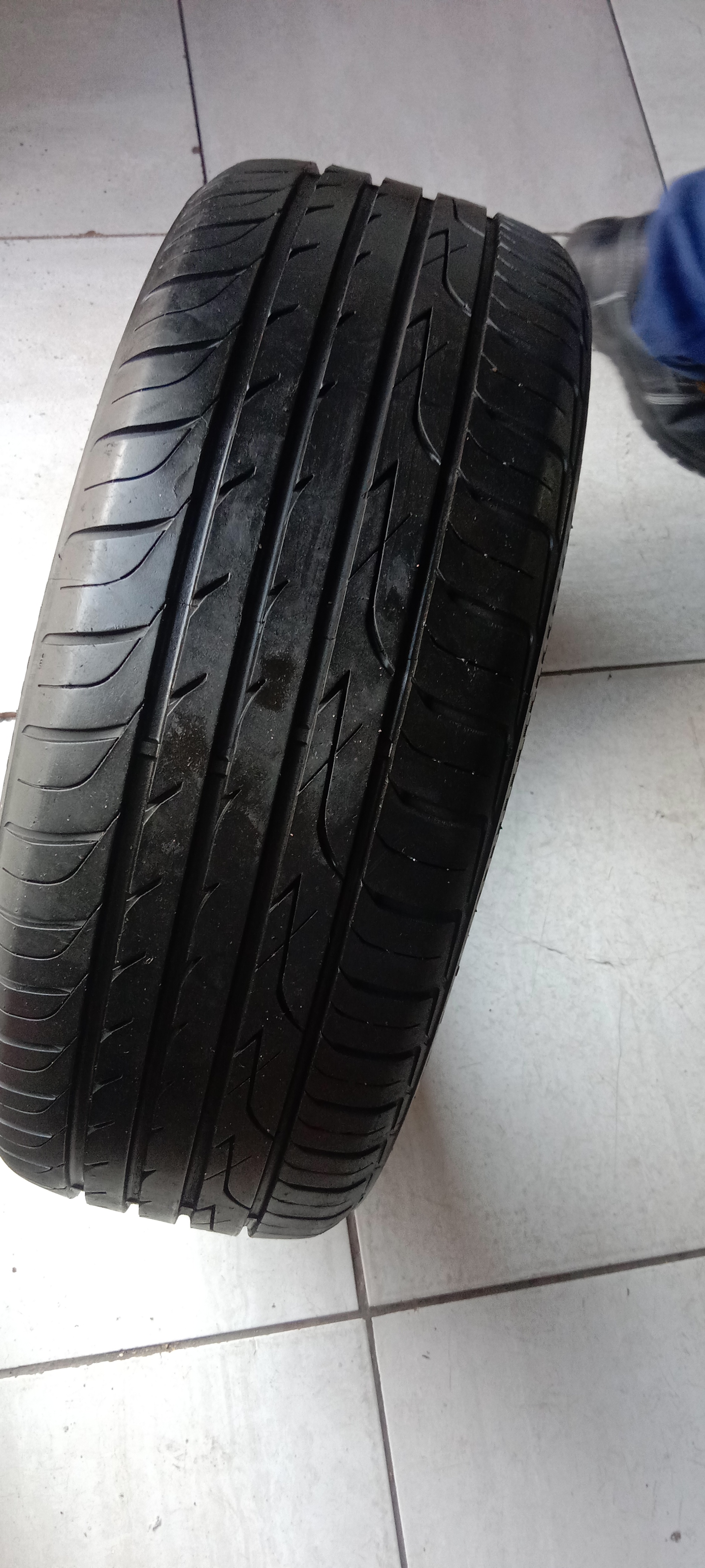 Baobo tyre